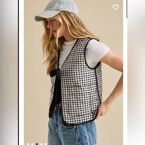 New with tags Altar’d State Evie Reversible Vest - Picture 3 of 5